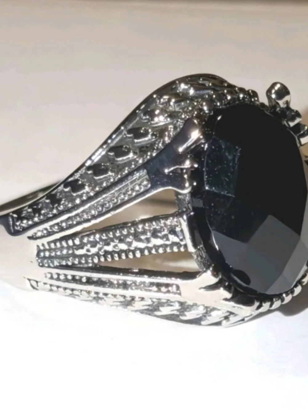 Mens Black Simulated Onyx Ring Silver Plated Size 10 Oval Statement Gothic Ring